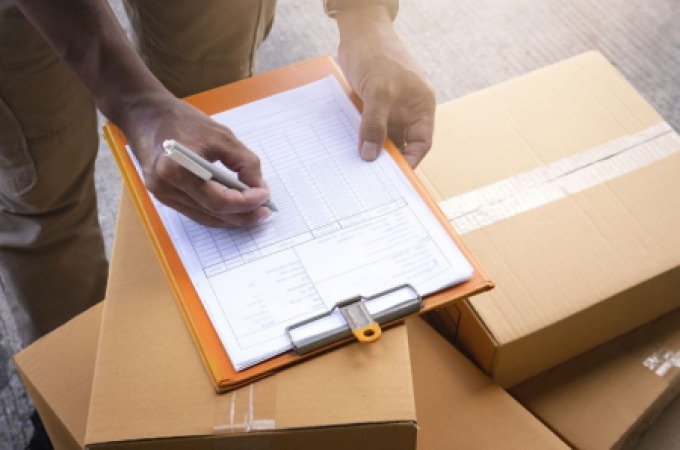 E-Commerce & Last-Mile Delivery